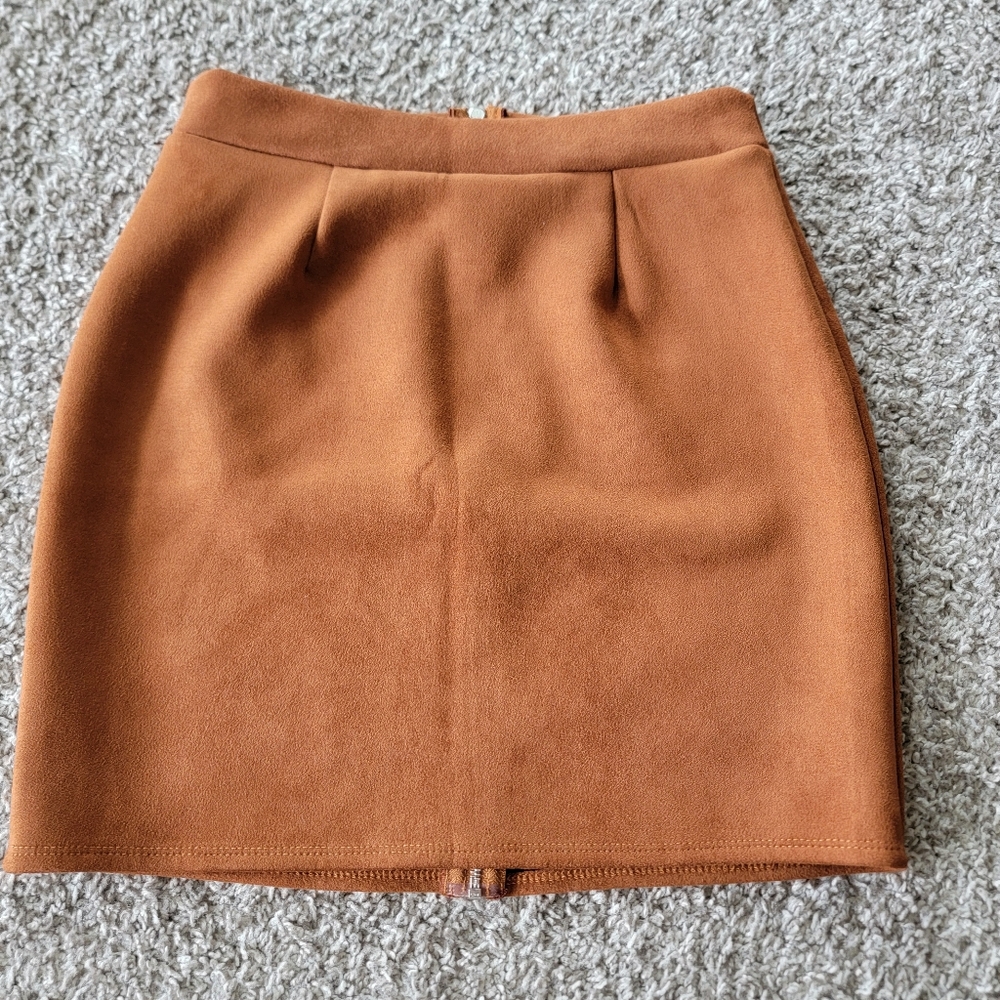 Windsor Zipper Front Mini Skirt Burnt Orange Size Small - Picture 2 of 4